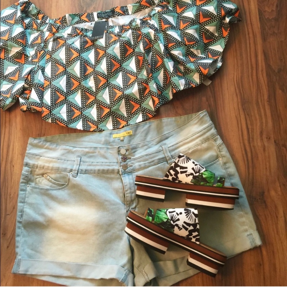 NWOT Faded Roll Cuff Shorts🦋